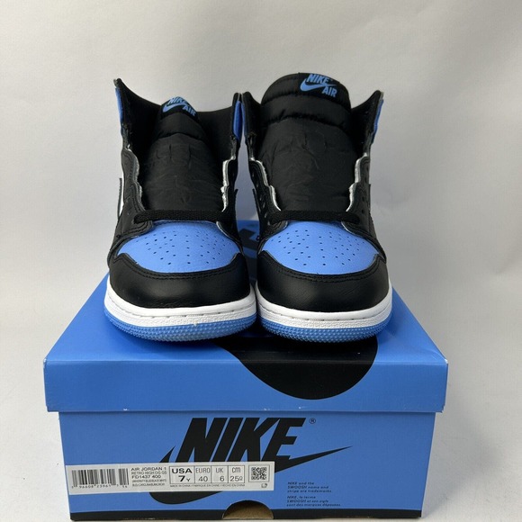Nike Shoes Air Jordan 1 High Retro GS “UNC Toe” 2024 - Picture 2 of 8